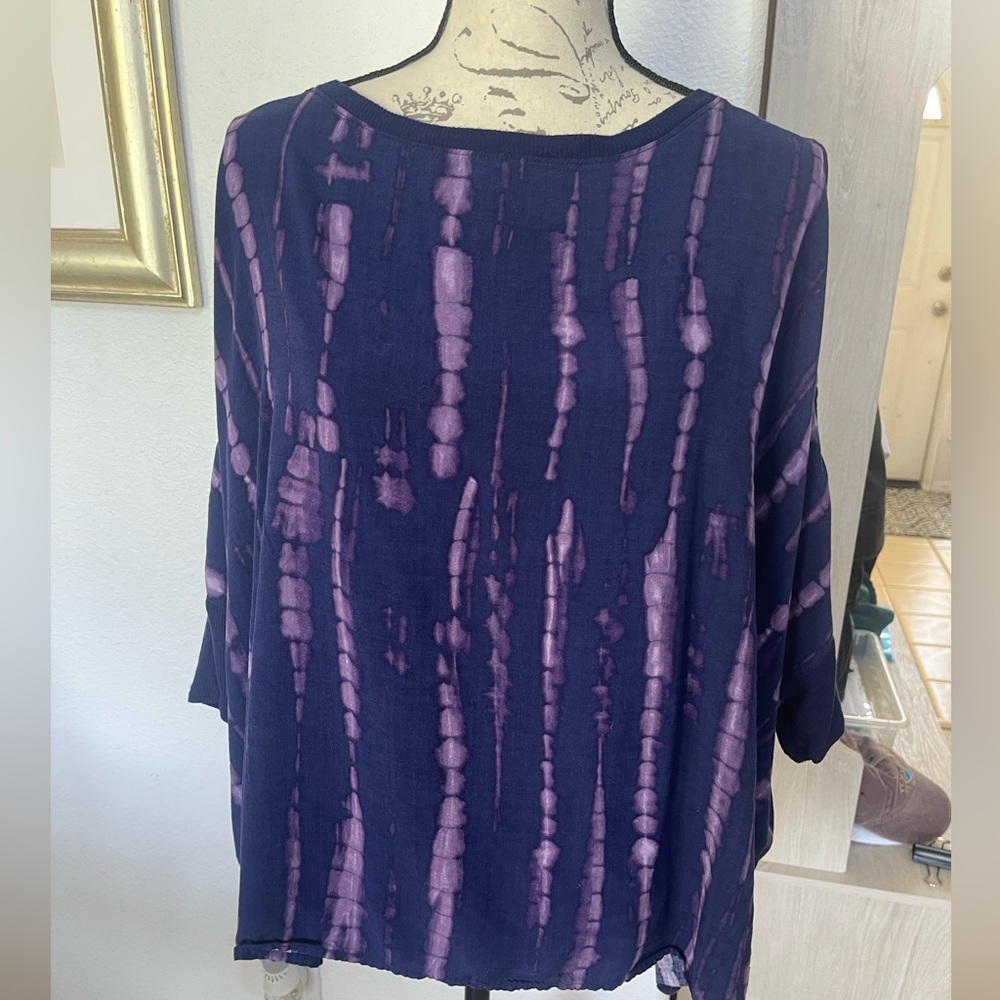Perfect for Coachella! Juicy Couture size XL top with cold shoulder.